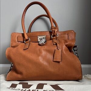 MICHAEL Michael Kors Brown Leather Tote with Structured Design